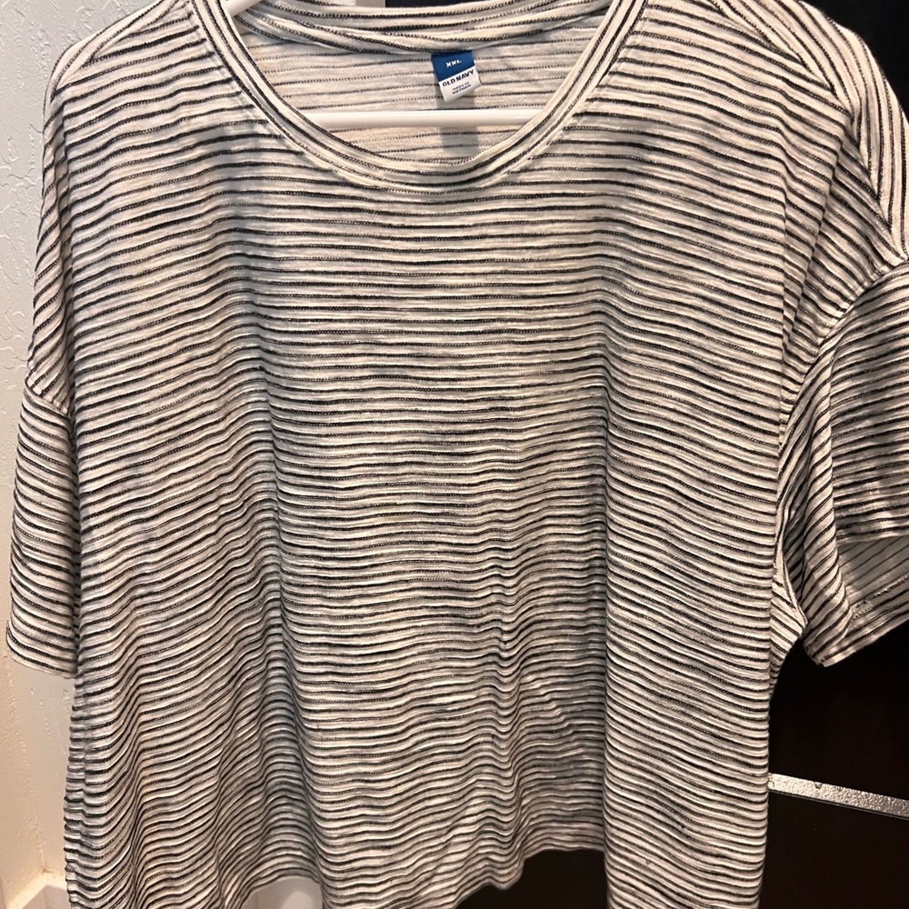 Old Navy Women’s cropped oversized tee size XXL - Picture 4 of 4